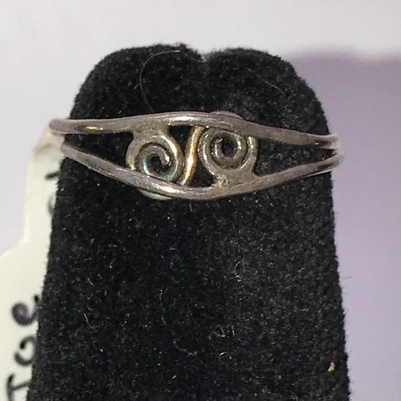 Sterling S Design Wire wrap Toe Ring - Picture 1 of 8